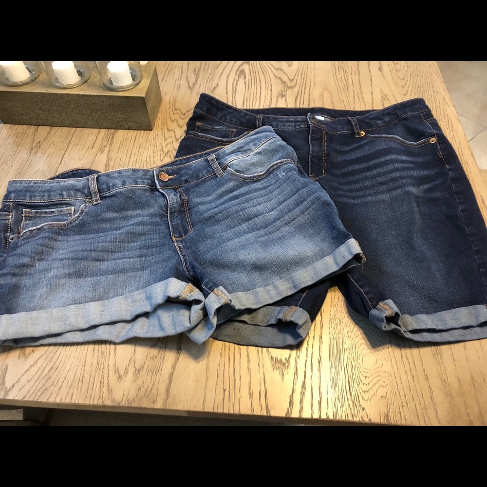 Women’s Jean shorts size 18